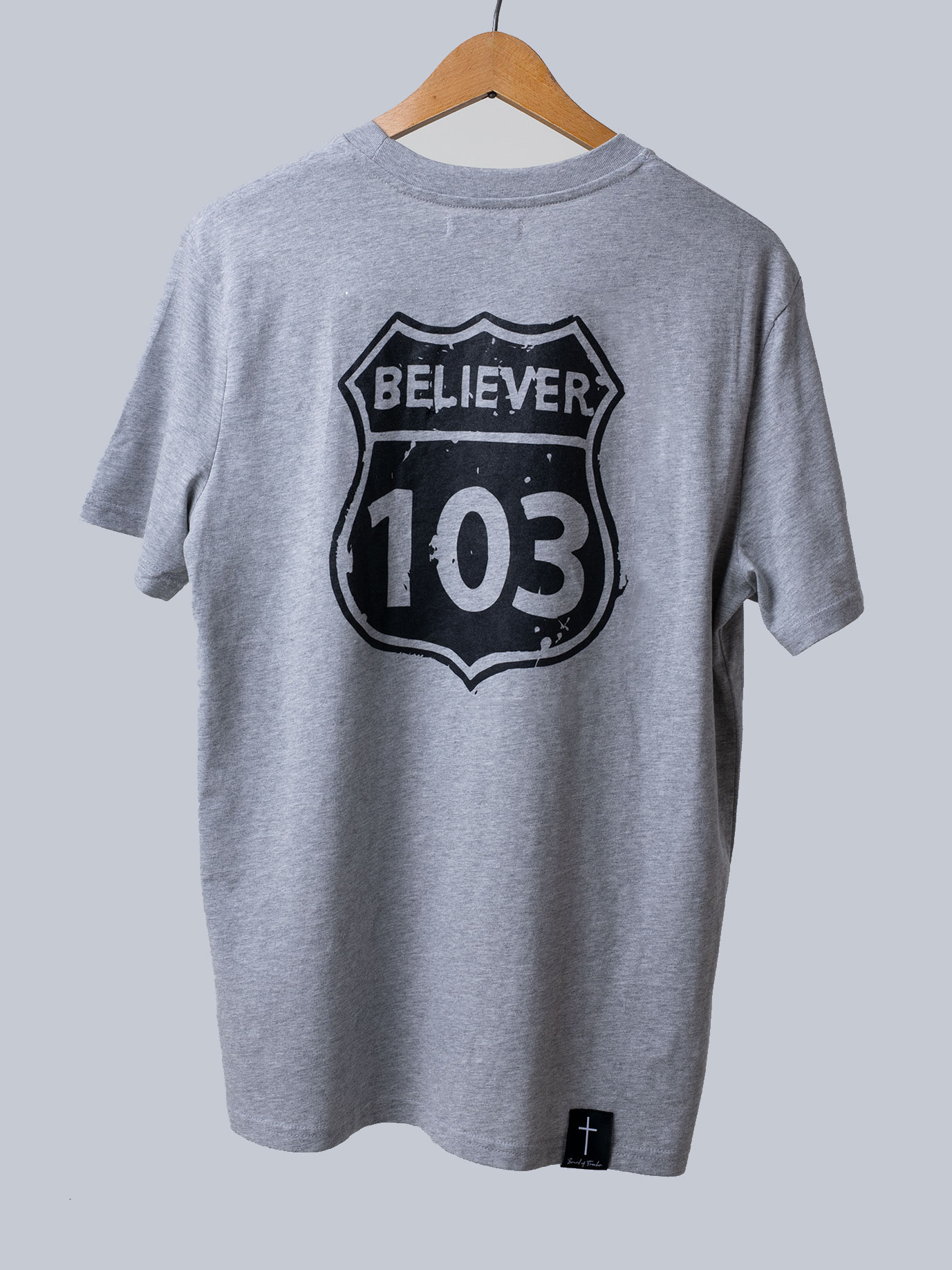 CAMISETA GRIS BELIEVER NEGRO